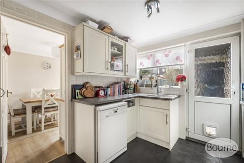 undefined, Chestnut Avenue, Aldershot GU12