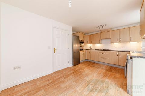 3 bedroom semi-detached house to rent, King John Street, Fleet