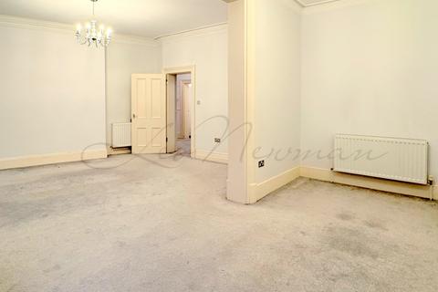 4 bedroom flat to rent, Hyde Park Mansions, Cabbell Street, NW1