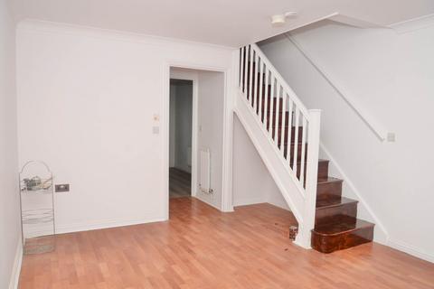2 bedroom house to rent, Hillview Drive, West Thamesmead, SE28 0LJ