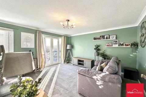 2 bedroom flat for sale, Bankquay Court, Irlam, M44