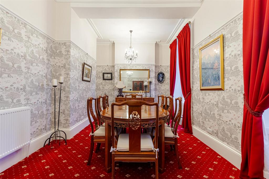 A34 - Watcombe Hill House - 260122.jpg
