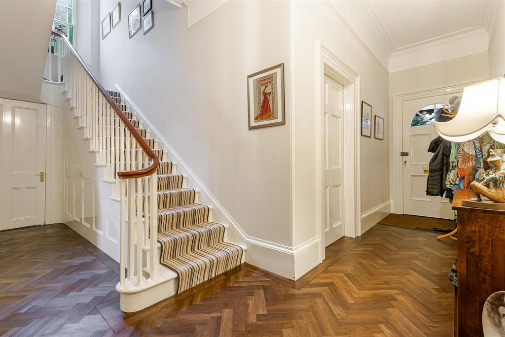 A31 - Watcombe Hill House - 260122.jpg