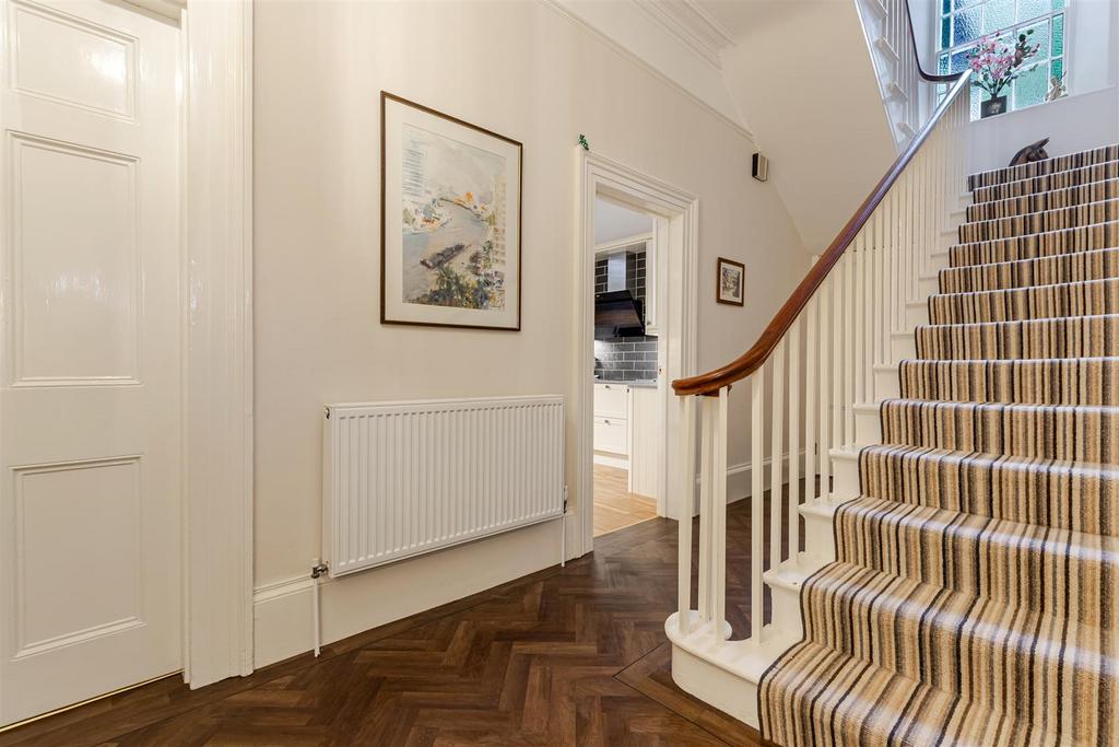 A32 - Watcombe Hill House - 260122.jpg