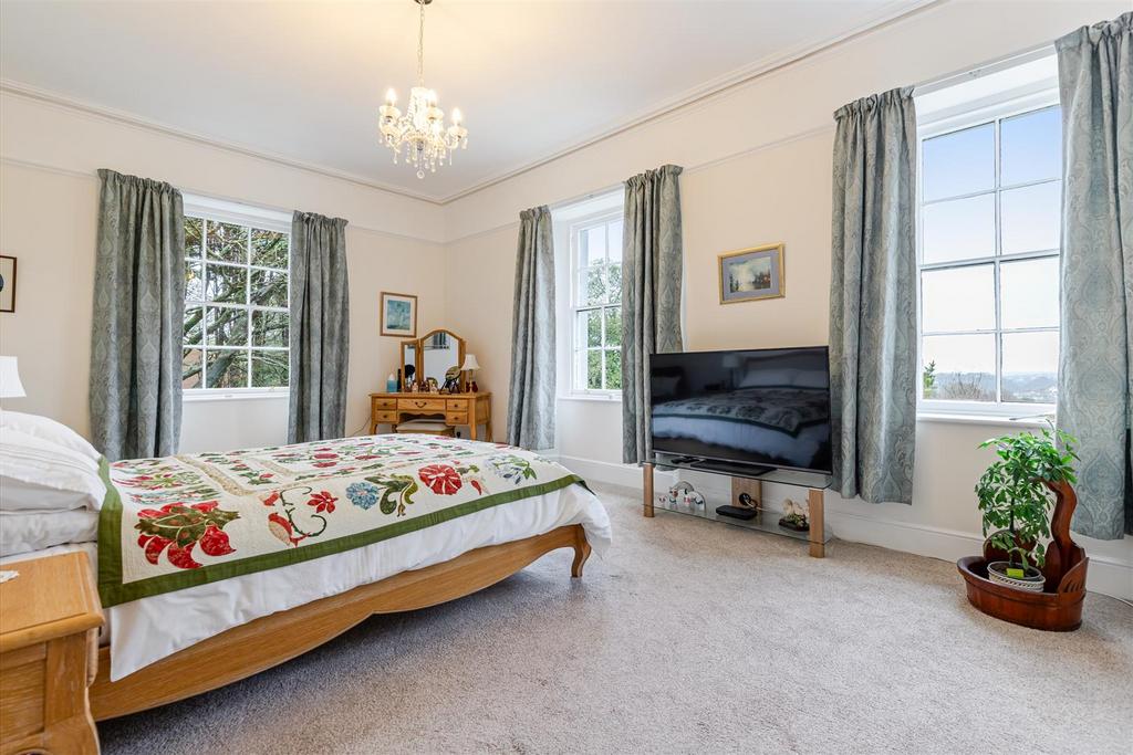 A61 - Watcombe Hill House - 260122.jpg