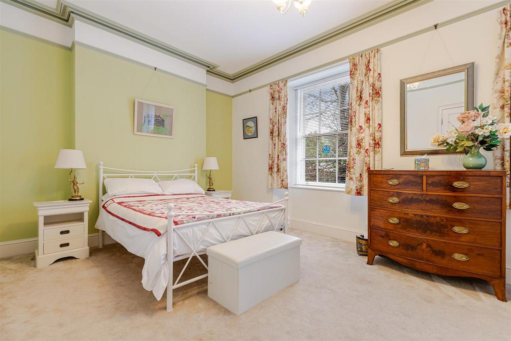 A56 - Watcombe Hill House - 260122.jpg