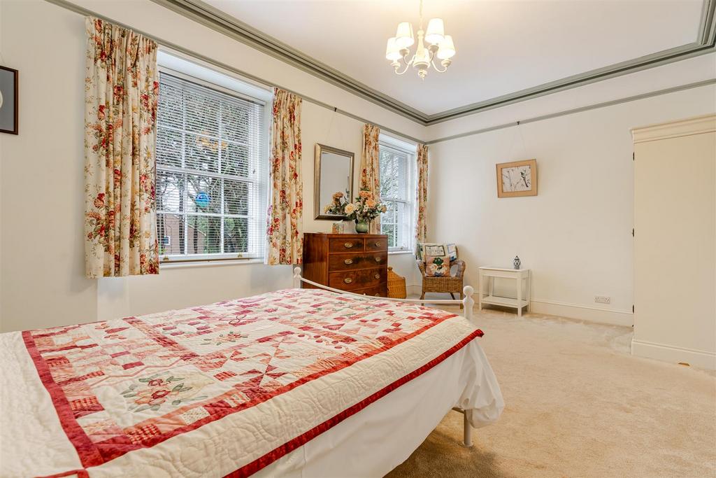 A58 - Watcombe Hill House - 260122.jpg