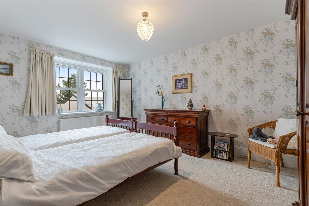 A53 - Watcombe Hill House - 260122.jpg