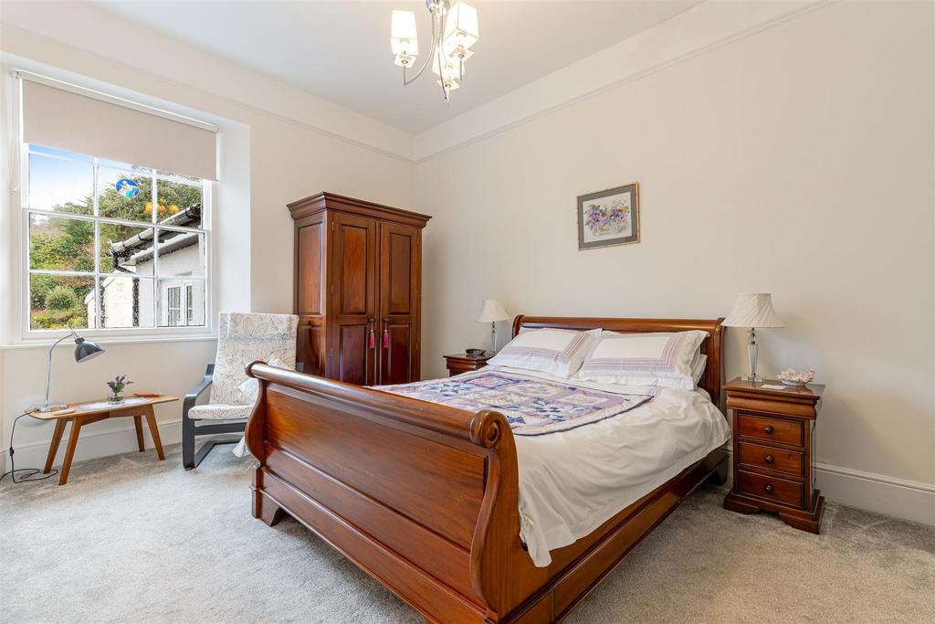 A67 - Watcombe Hill House - 260122.jpg