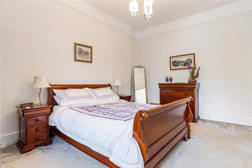 A68 - Watcombe Hill House - 260122.jpg