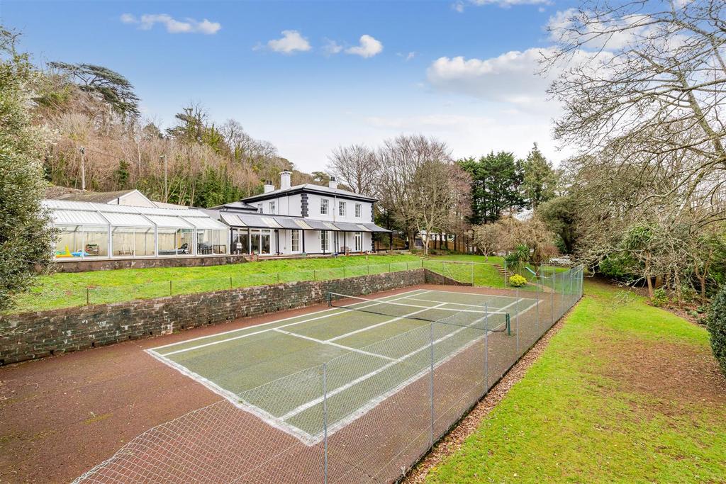 A12 - Watcombe Hill House - 260127.jpg