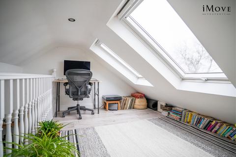 1 bedroom flat for sale, Sangley Road, London SE25