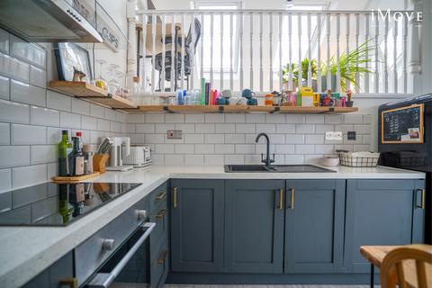 1 bedroom flat for sale, Sangley Road, London SE25