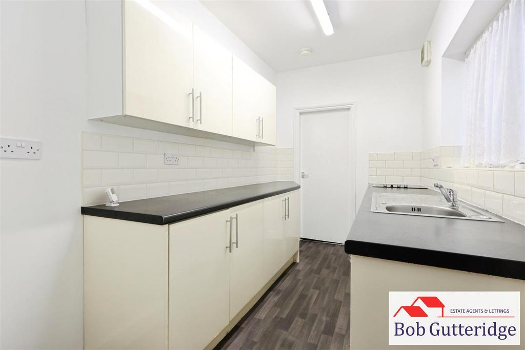 Fitted kitchen