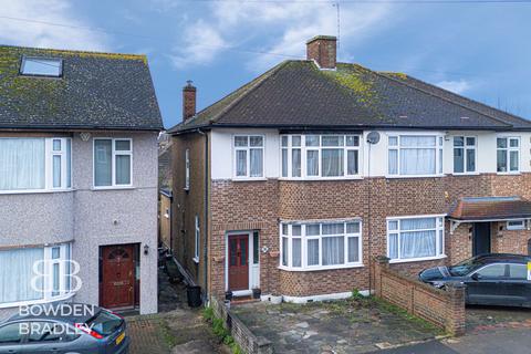 3 bedroom semi-detached house for sale, Inverness Drive, Hainault, IG6