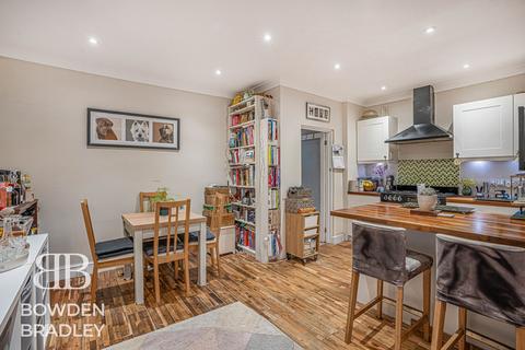 3 bedroom semi-detached house for sale, Inverness Drive, Hainault, IG6
