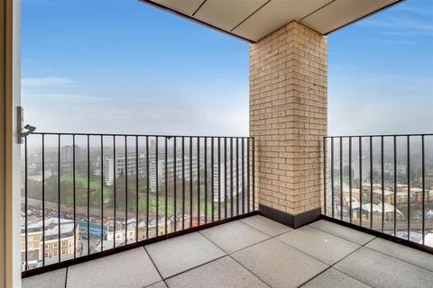 1 bedroom apartment to rent, Herne Hill Road, London, SE24