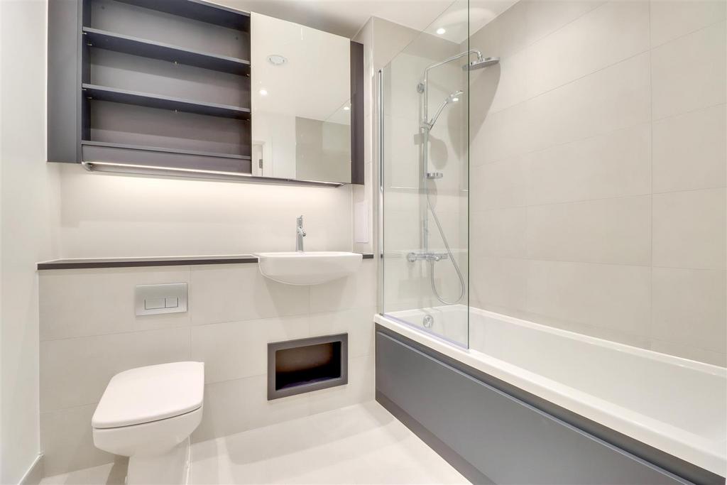106-BATH.jpg