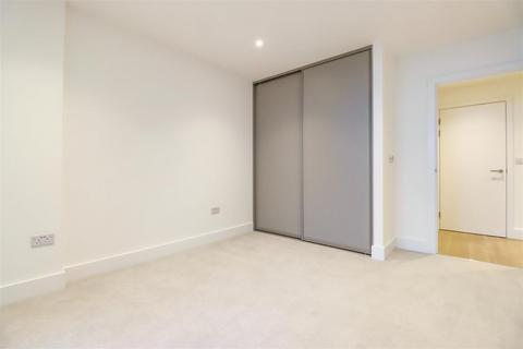 1 bedroom apartment to rent, Herne Hill Road, London, SE24