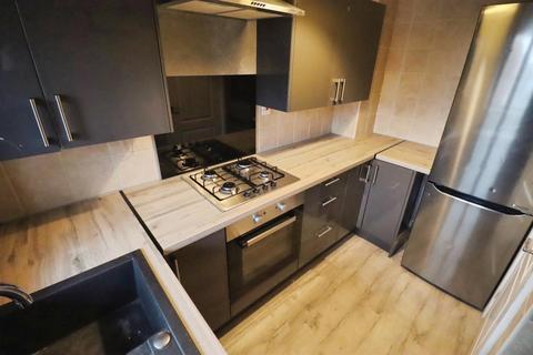 2 bedroom semi-detached house to rent, Ashleigh Drive, Nuneaton