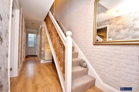 undefined, Owlets Hall Close, Hornchurch