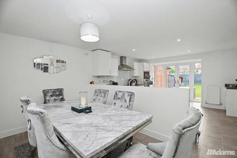 4 bedroom detached house for sale, Walsingham Drive, Sandymoor