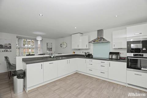 4 bedroom detached house for sale, Walsingham Drive, Sandymoor