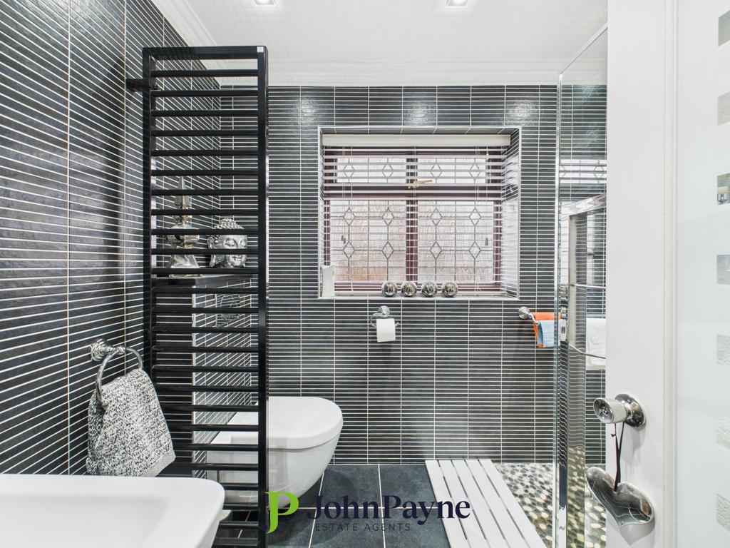 Ensuite Shower Room