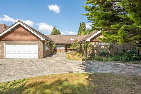 4 bedroom detached bungalow for sale, Ballantyne Drive, Kingswood