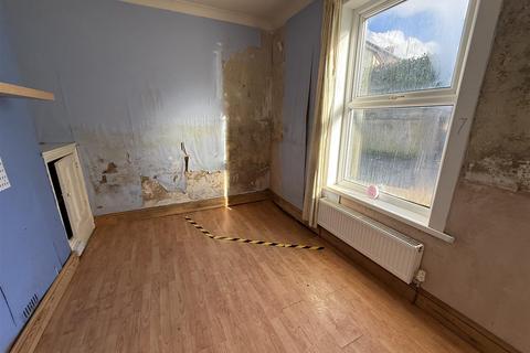 2 bedroom semi-detached house for sale, Tunnel Road, Llanelli