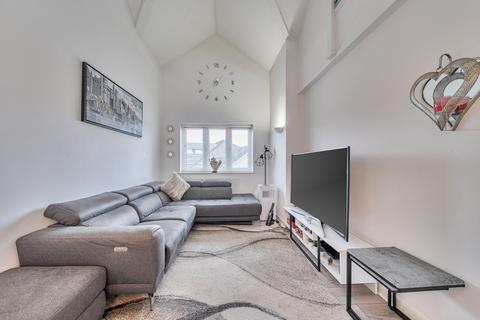 3 bedroom duplex for sale, Ley Farm Close, Watford, Hertfordshire