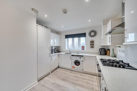 3 bedroom duplex for sale, Ley Farm Close, Watford, Hertfordshire