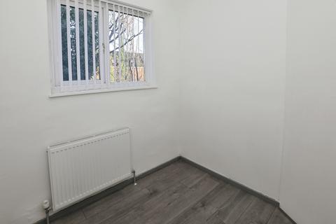 undefined, Golden Grove, Liverpool, L4