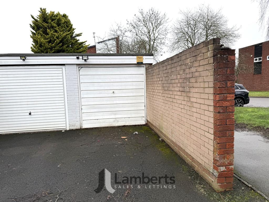 Garage &amp; Parking