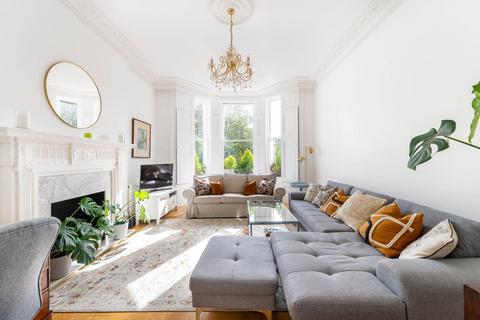 2 bedroom maisonette to rent, St James's Gardens, Holland Park, London, W11