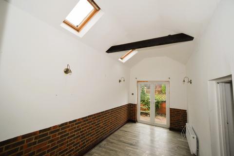 2 bedroom semi-detached house for sale, London Road Bagshot