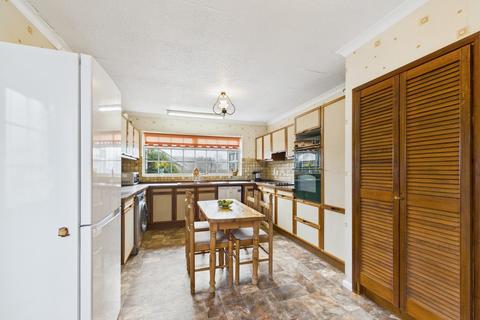 3 bedroom detached bungalow for sale, Londesborough Road, Hutton Cranswick, YO25 9PL