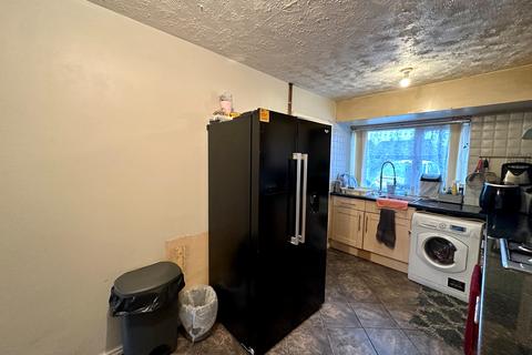 undefined, Lewis Close, Willenhall WV12