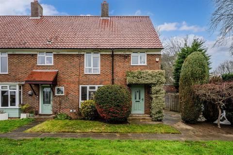 undefined, Gale Crescent, Banstead