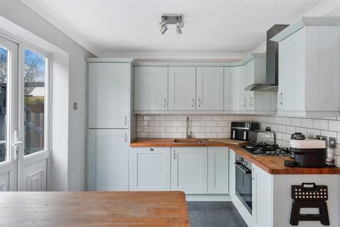 undefined, Gale Crescent, Banstead