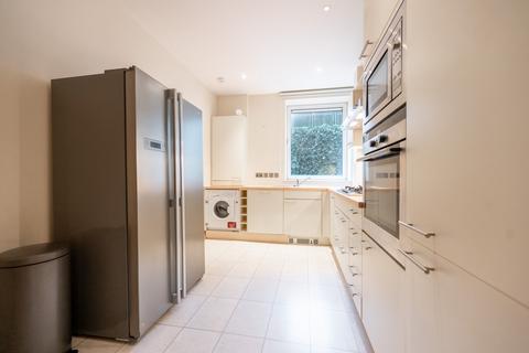 undefined, Jackson Place LG2, Bearsden , Glasgow , G61 1RY