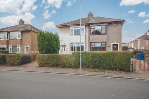2 bedroom semi-detached house to rent, Clydebank G81