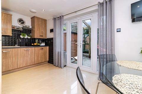 3 bedroom terraced house for sale, Longshaw Close, Manchester M8