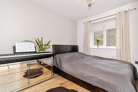 3 bedroom terraced house for sale, Longshaw Close, Manchester M8