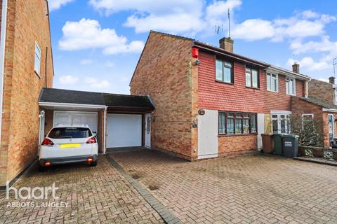 3 bedroom semi-detached house for sale, Lemonfield Drive, Watford