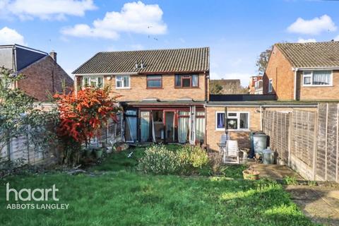 3 bedroom semi-detached house for sale, Lemonfield Drive, Watford