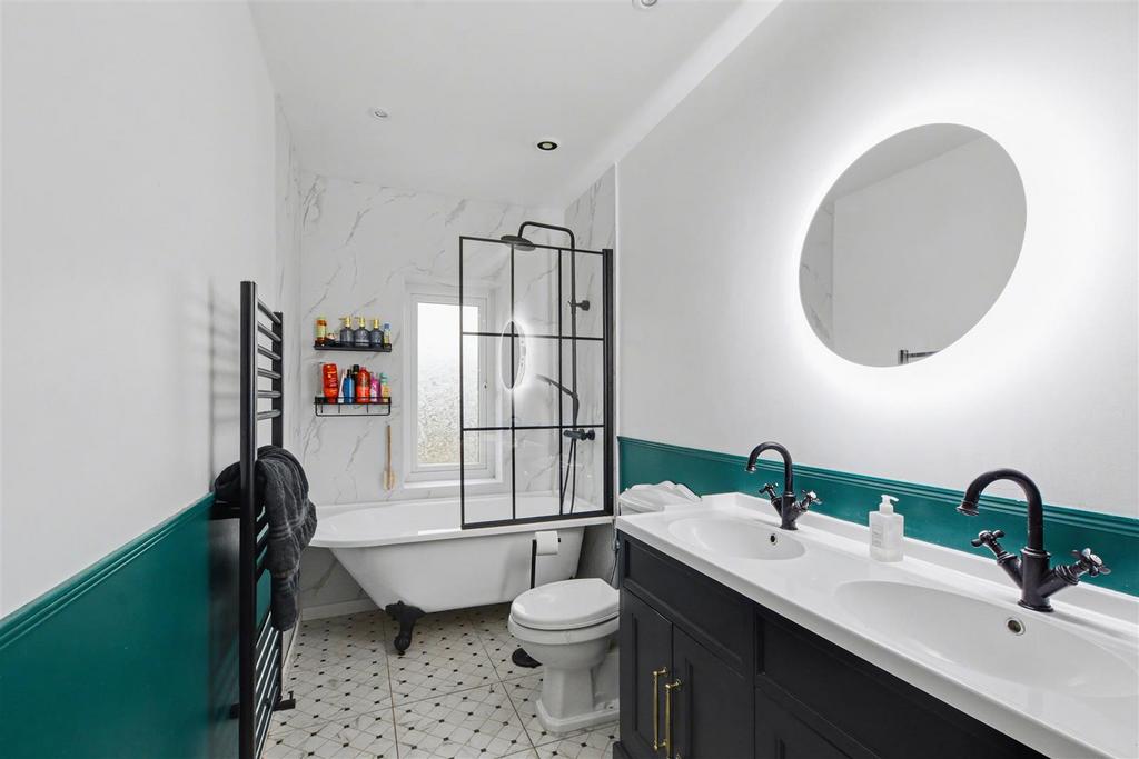 Bathroom.jpeg