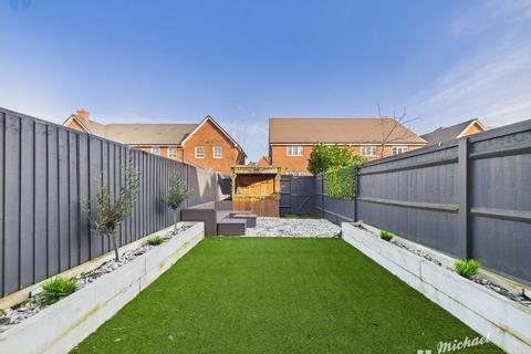2 bedroom terraced house for sale, Armstrongs Fields, Kingsbrook