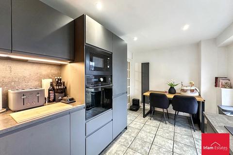 3 bedroom semi-detached house for sale, Farnham Drive, Irlam, M44