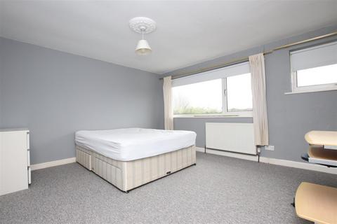 undefined, Stanway Close, Bath BA2
